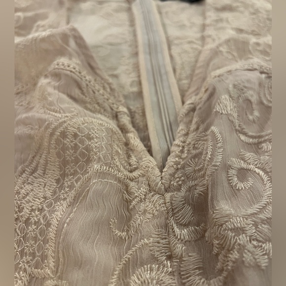 Light pink net/mesh romper - Picture 4 of 4